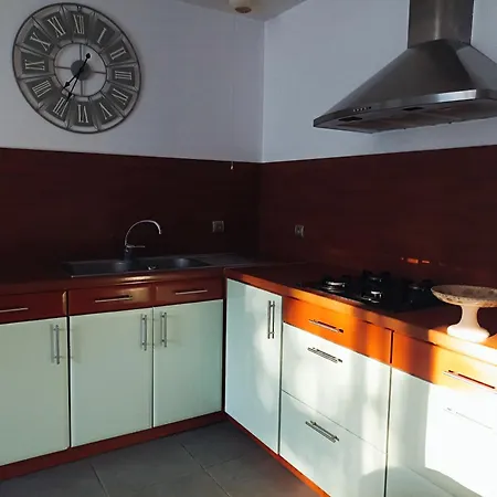 Le Murier Du Couvent Lejlighed